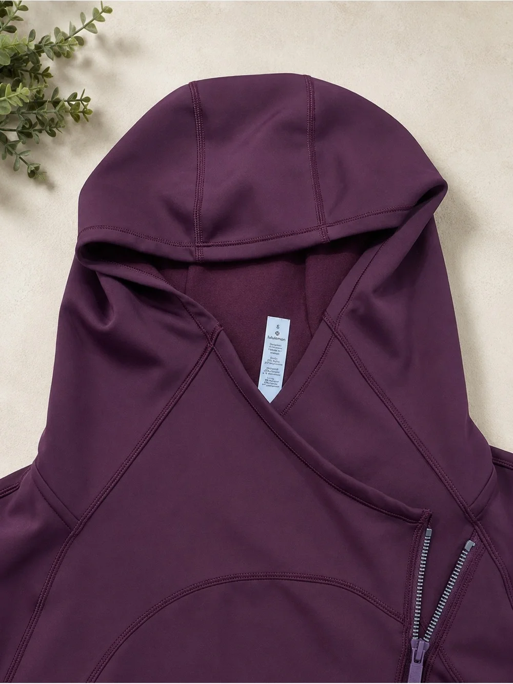 lululemon athletica sleek hooded